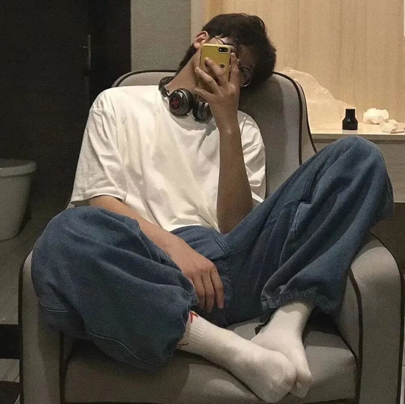 一看就老玩网的精神男头