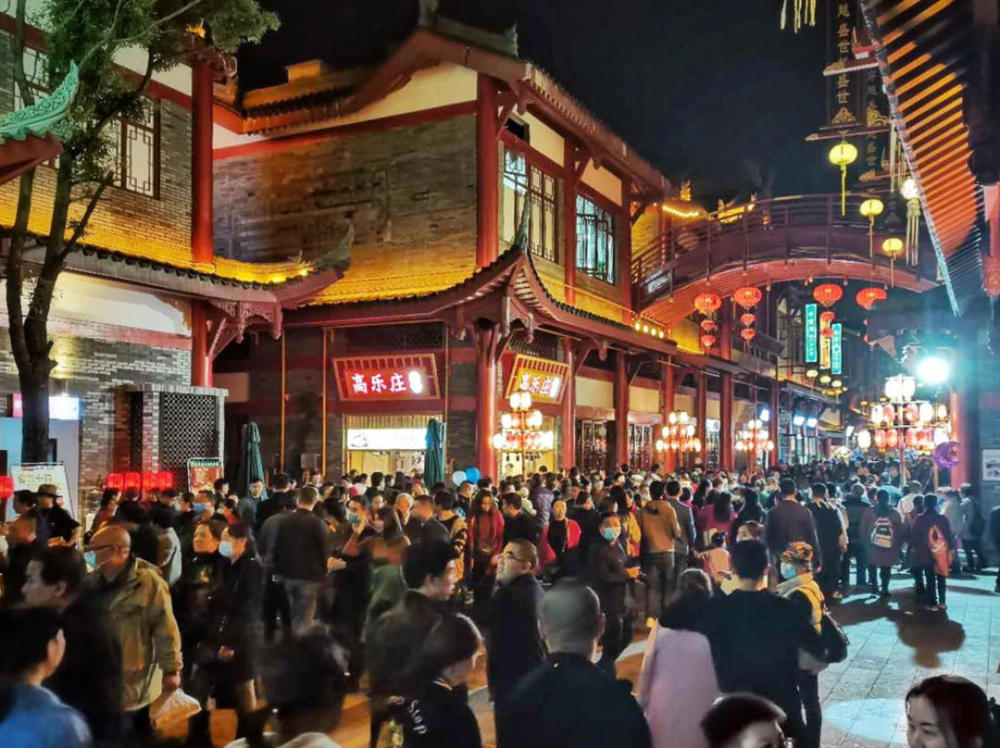 封面城市经丨"网红"如何"长红?四川眉山水街爆火后迎来冷思考