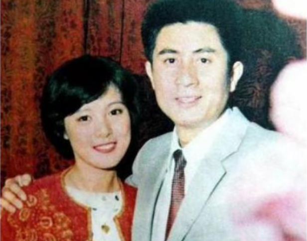 郭凯敏和前妻离婚一年,娶二婚尤勇前妻,如今两人携手走过30年