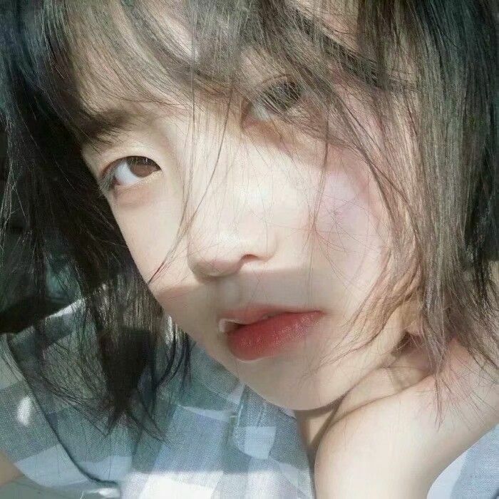 适合冬天的女生头像