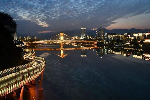 龙岩市2020各地区gdp_龙岩市地图