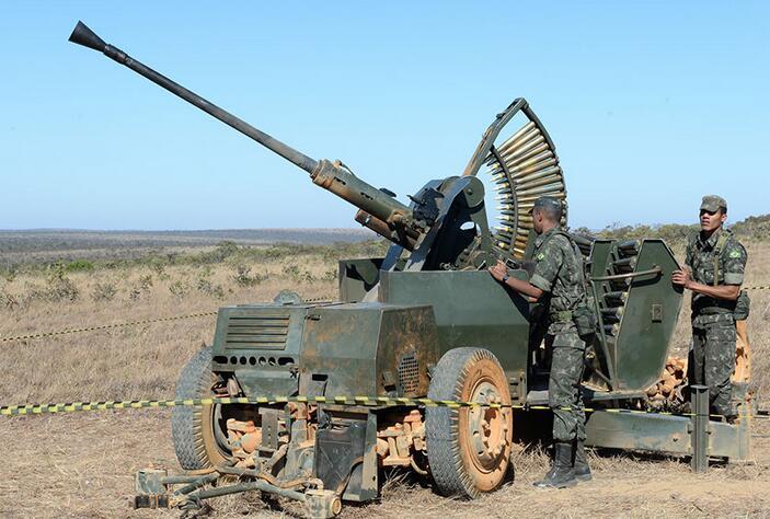 说起博福斯40毫米高射炮想必大家都有所耳闻,这款优秀的火炮成为美军