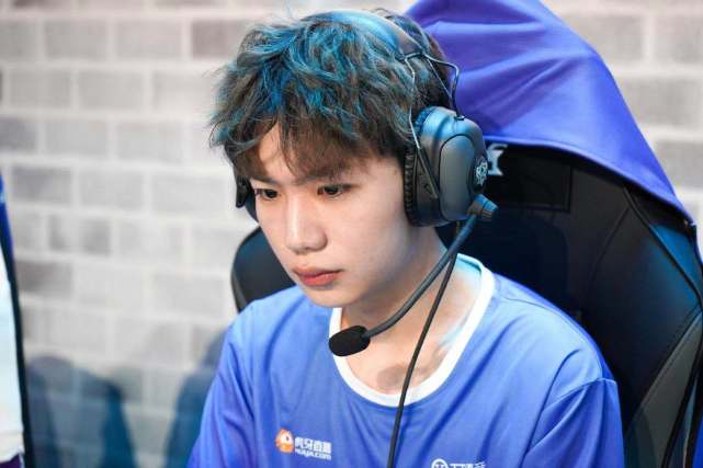 kpl:九尾情商持续掉线,在队友开播时闹事,声称想当"施暴者"?