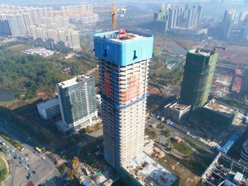 【封顶】江西萍乡第一高楼萍乡金融中心工程主体结构顺利封顶!