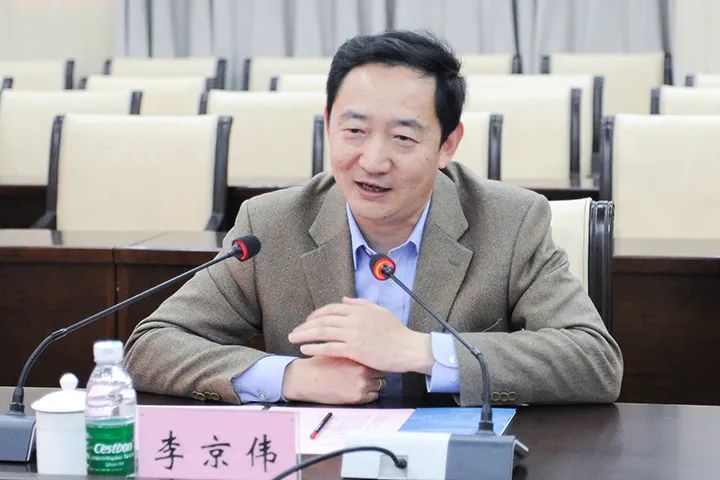 李京伟在发言中向学校及测绘学院表示感谢,他表示,航天远景有限公司是