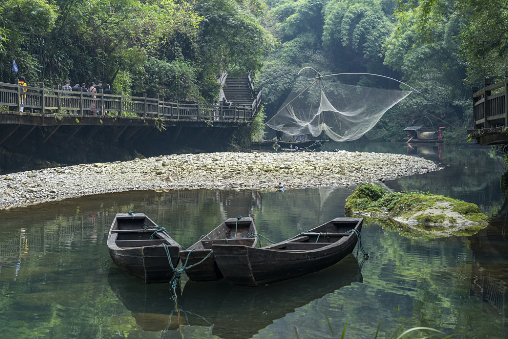 湖北宜昌三峡人家之水上人家