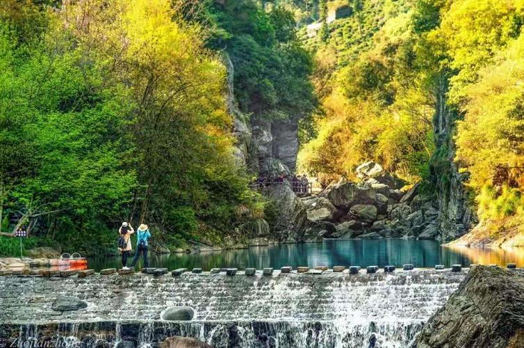 石台牯牛降风景区