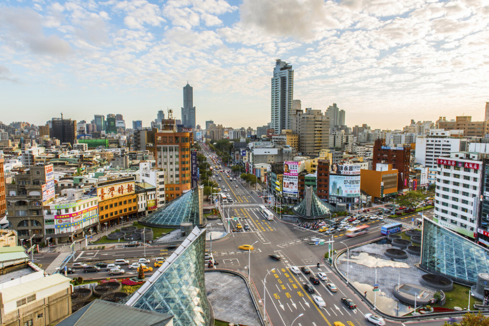 厦门gdp与高雄_厦门,究竟是几线城市(3)