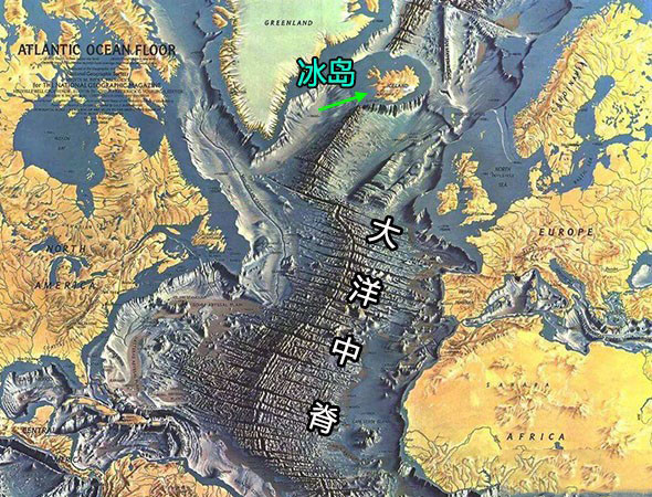 被冰川所覆盖,这里的地热资源非常丰富,这个岛屿不是大陆岛,而是大洋