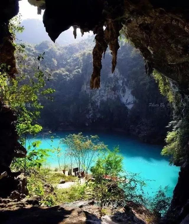 广西河池凤山的奇景三门海