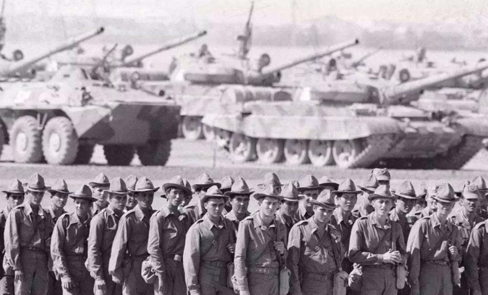 阿富汗战前战后gdp_阿勒颇战前战后景色对比 苦战四年城市变废墟 高清组图(2)