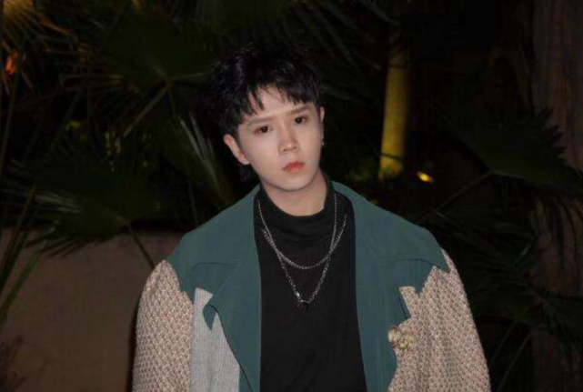 薛之谦发布新歌《耗尽》,却被质疑蹭网红热度,郭聪明成了槽点