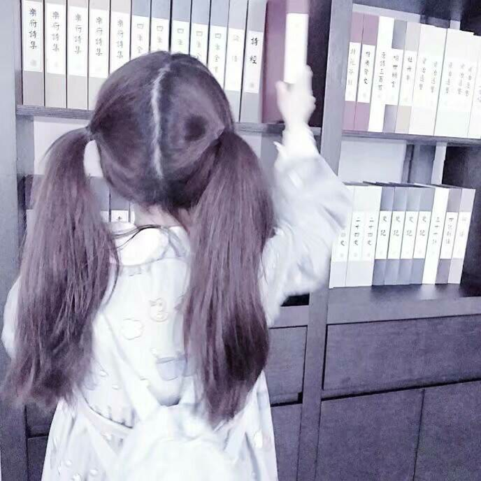 萝莉头像:1128可爱双马尾辫闺蜜头像