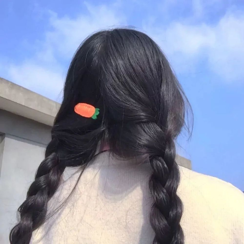 萝莉头像:1128可爱双马尾辫闺蜜头像