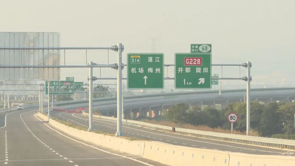 近日,记者从区交通部门了解到,目前潮汕环线高速公路潮南段全面进入