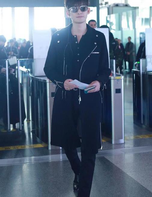 张翰的风衣_张翰的眼睛