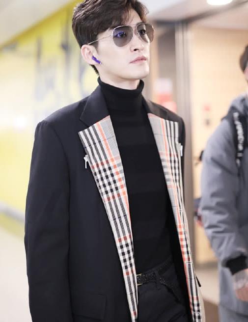 张翰的风衣_张翰的眼睛(2)