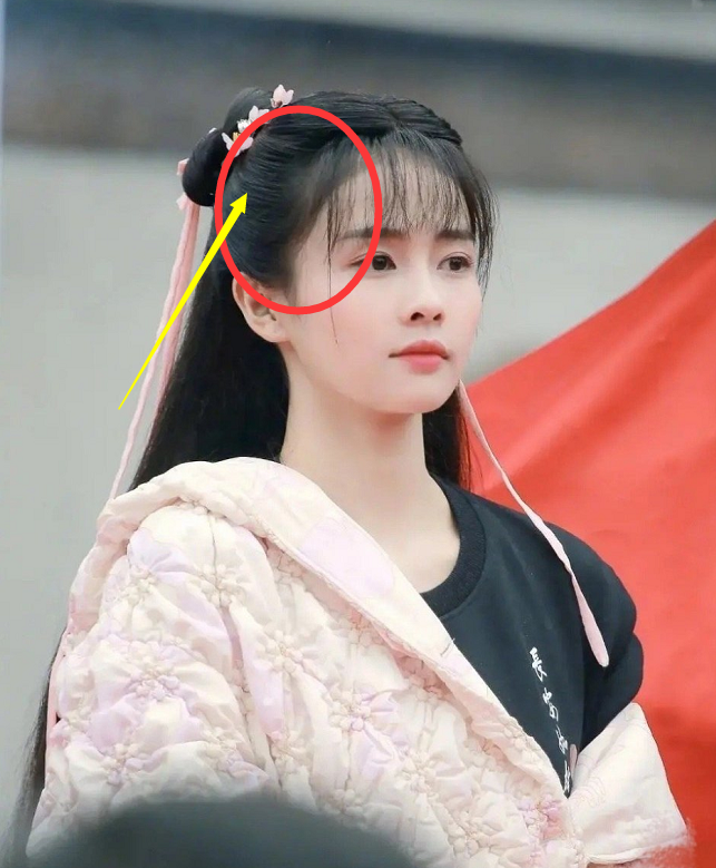 白鹿偷了鞠婧祎的发际线粉?听清她本人说啥,全网欠她一个道歉