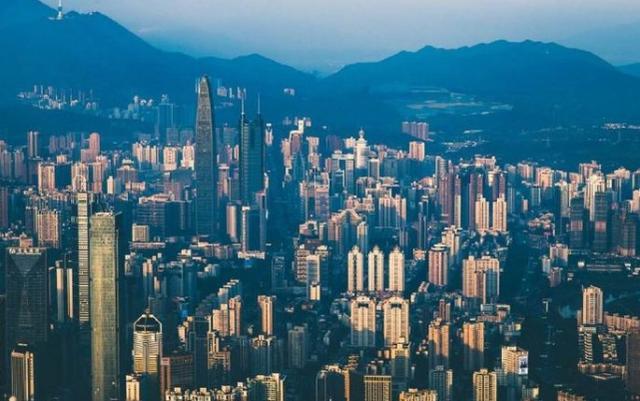 人口集中涌入的城市_是什么决定了一线城市的房价