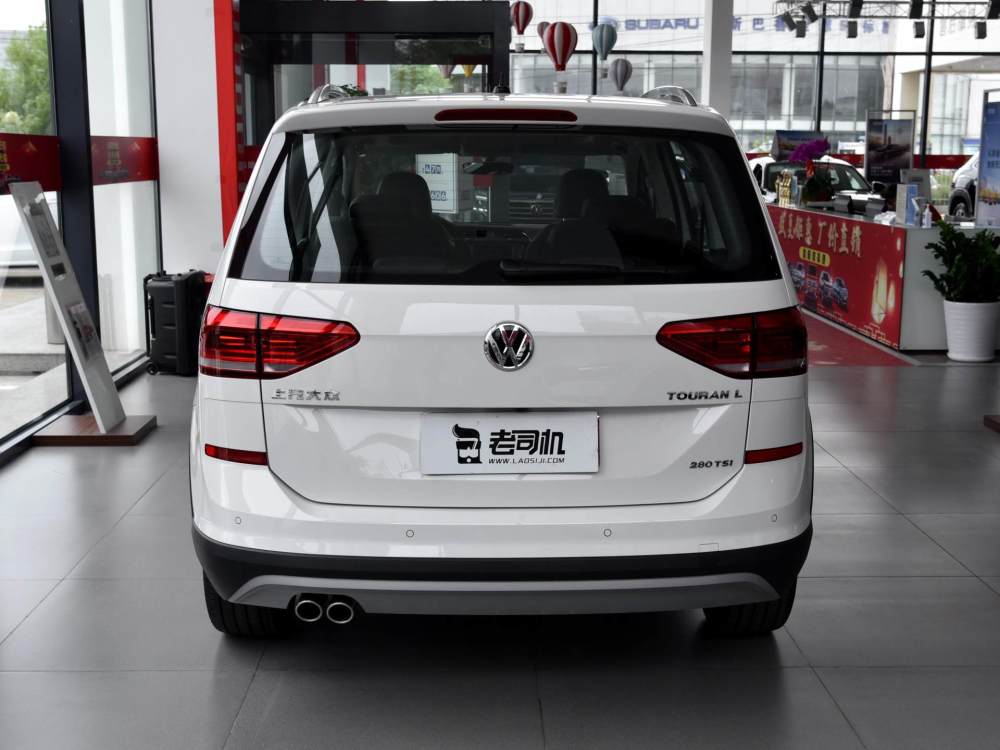 途安 2021款 途安l 280tsi 拓界版 6座 国vi的车头设计看起来非常的