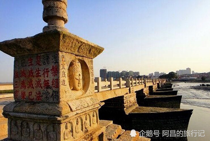 福建泉州洛阳桥,中国古代四大名桥之一:洛阳桥是中国最早的跨海大桥之