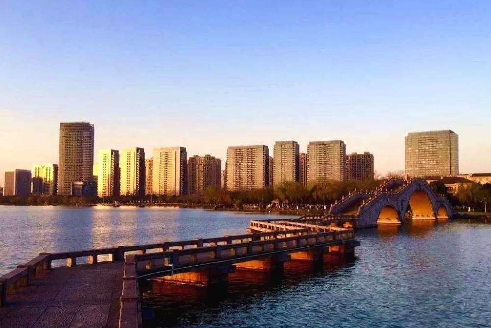 绍兴gdp增速最慢_绍兴臭豆腐图片(2)