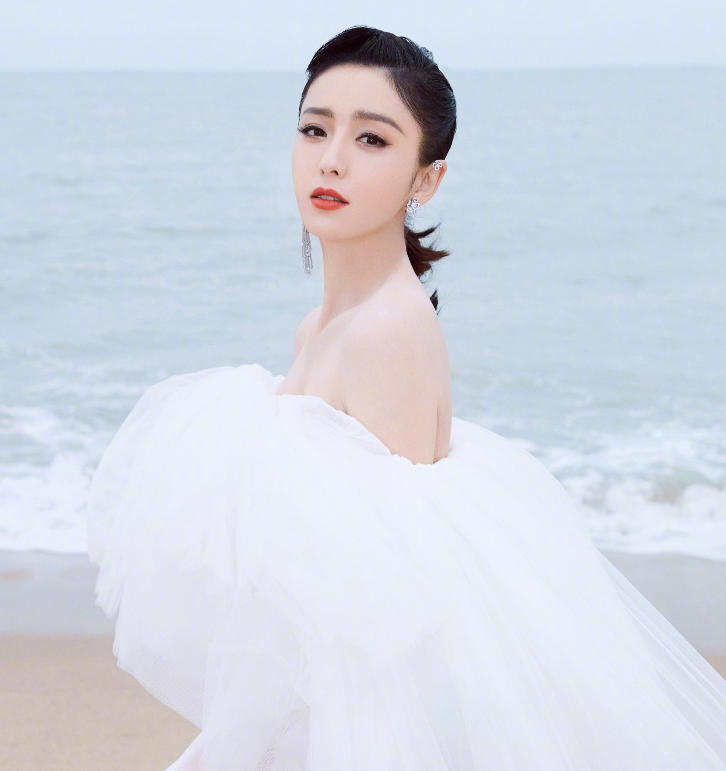 快来看美女啦!金鸡红毯女星最美时刻一起看