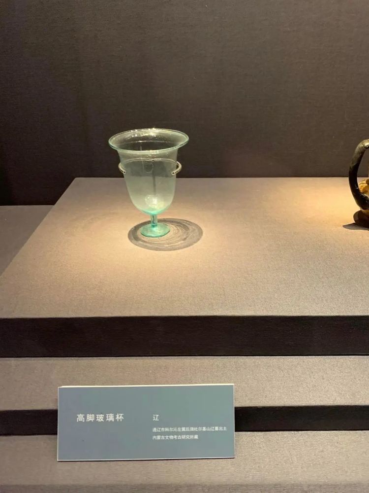 内蒙古博物院三大镇馆之宝:匈奴王金冠,元钧窑大香炉