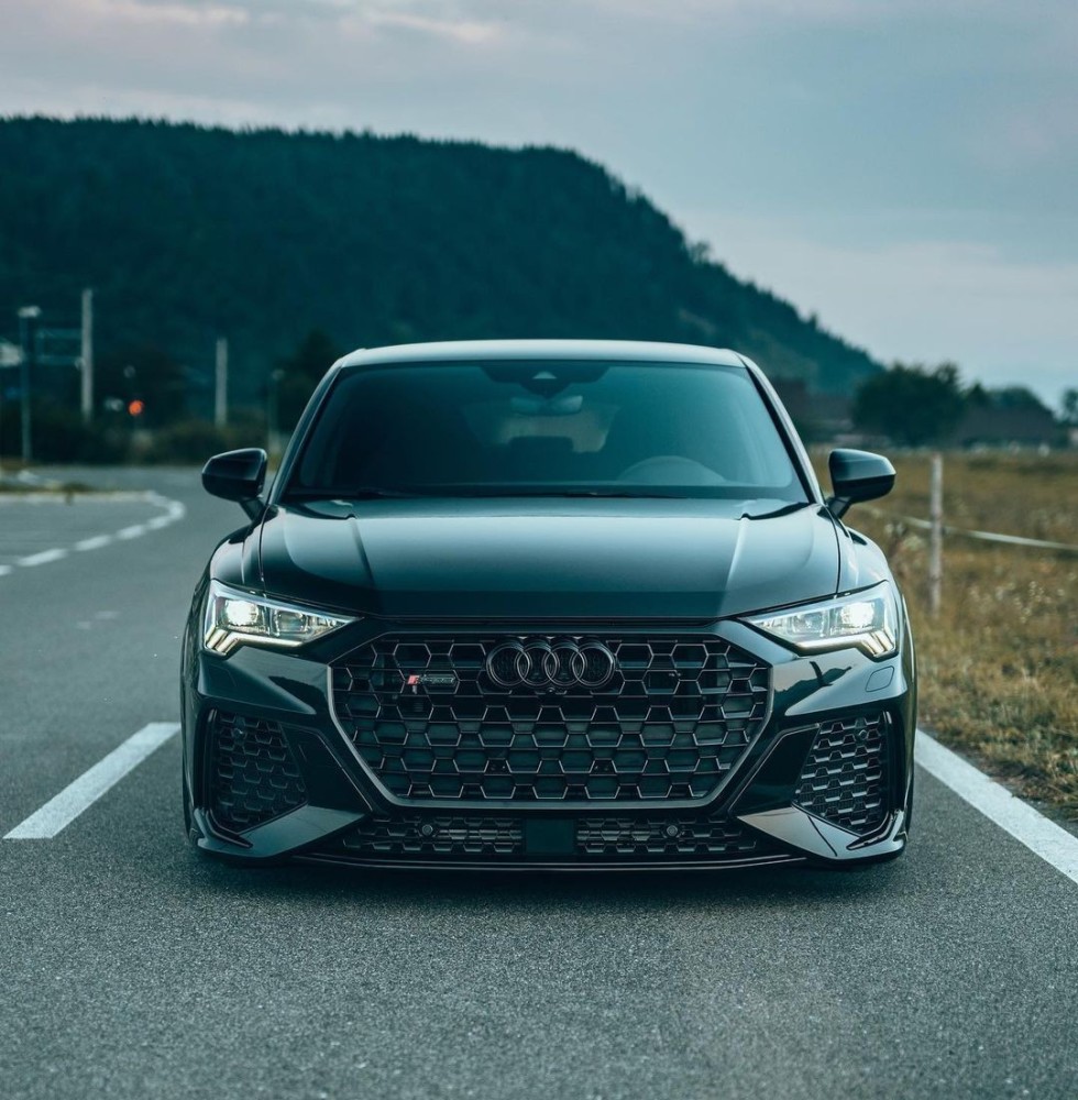 低趴才是潮流,奥迪rsq3 sportback轿跑