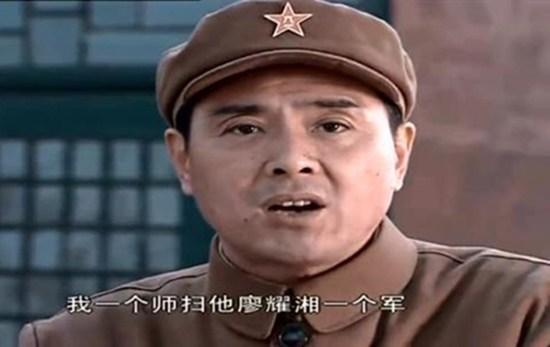 《亮剑》孔捷和丁伟都当上了军长,为什么只有李云龙是代理军长?