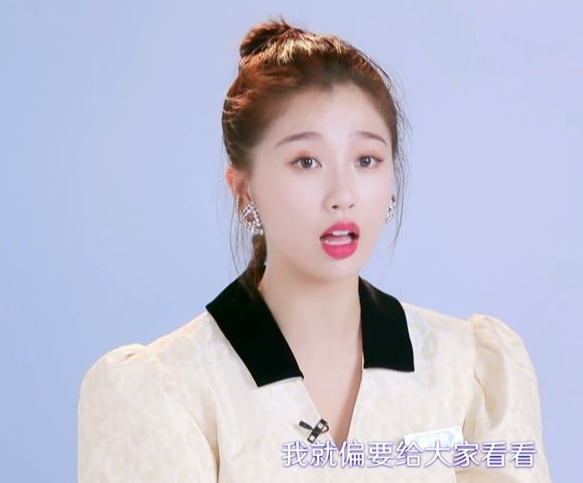 继周震南黄明昊后,虞书欣妈妈也陷风波,下个豪门人设崩塌的是谁