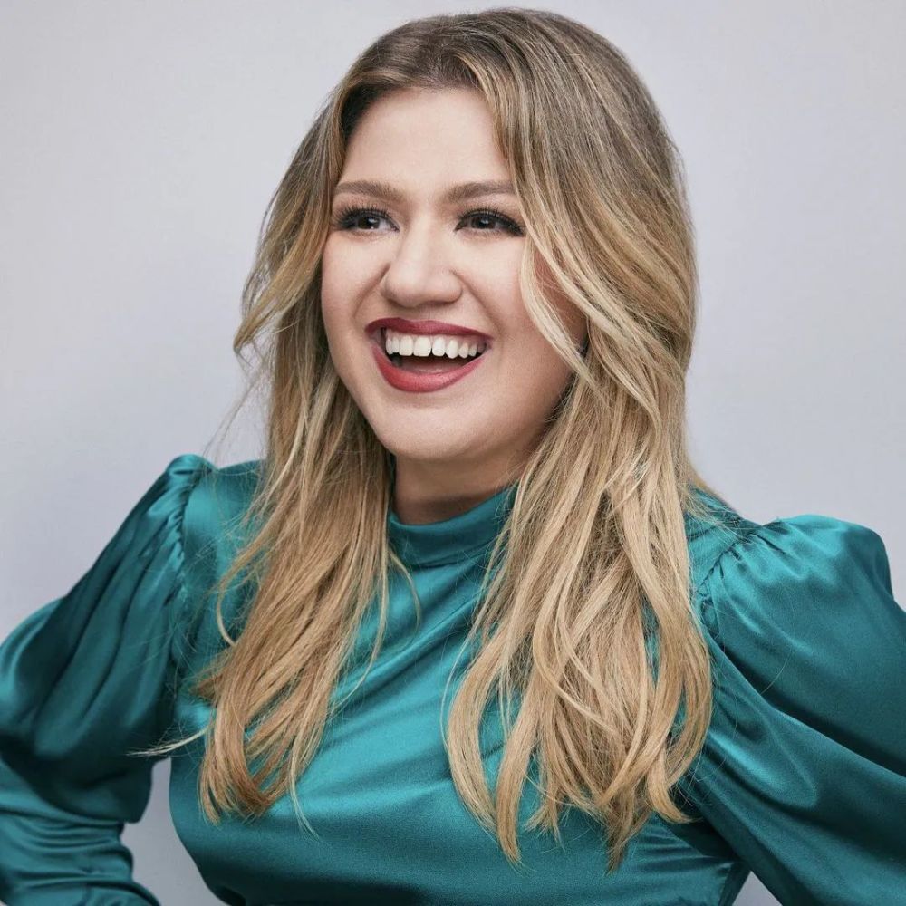 当名女人有多难,女歌手凯莉·克拉克森(kelly clarkson)最近算是体会