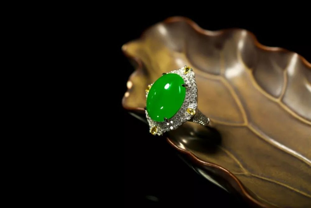 翡翠的排名_翡翠种类排名及图片