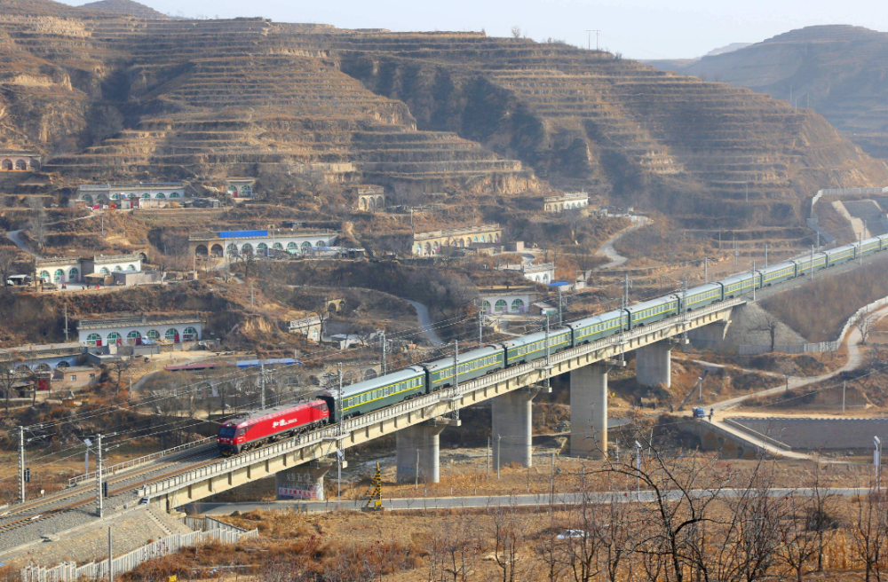 2027GDP中美_中美gdp走势图(3)