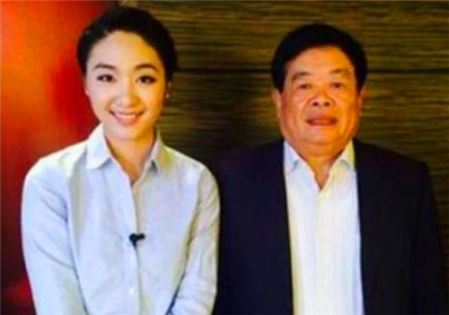 曹德旺:曾想娶红颜知己,妻子得知后表示:我只要3个孩子和房子