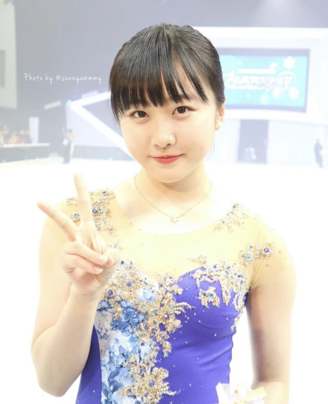 憧憬17岁，好美！日本滑冰名将本田望结携妹妹和服装美翻了_腾讯新闻