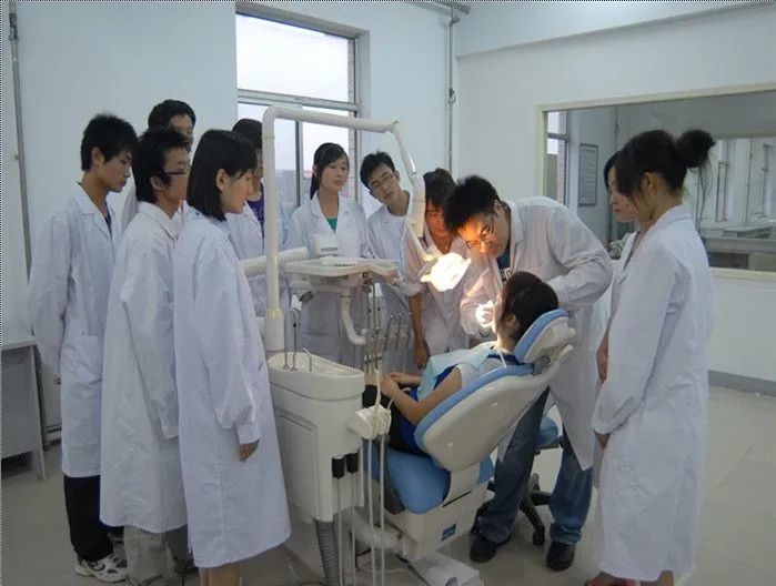 职业健康化学因素有哪些_化妆品化学与健康论文_欧莱雅活性健康化妆