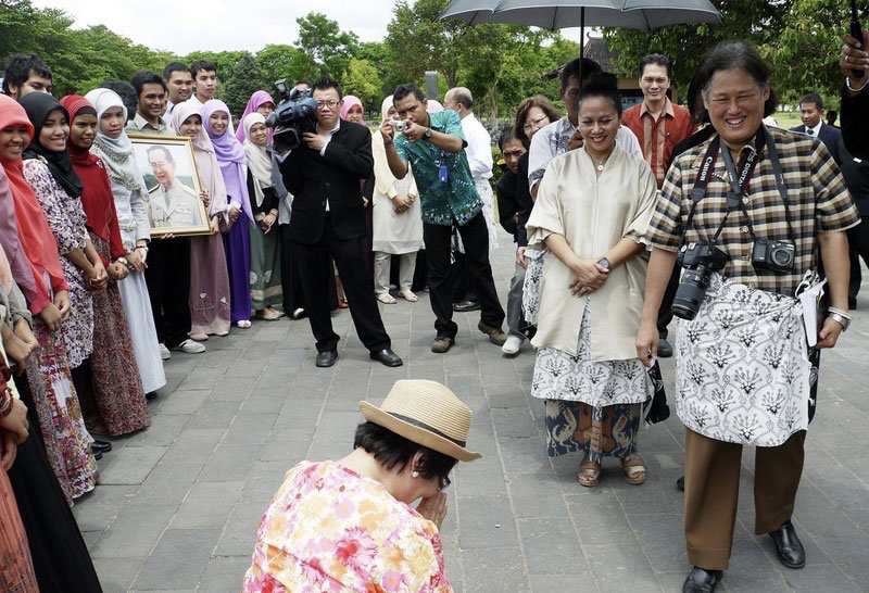 泰诗琳通公主穿着朴素现身,宛如田间大娘,毫无皇家风范