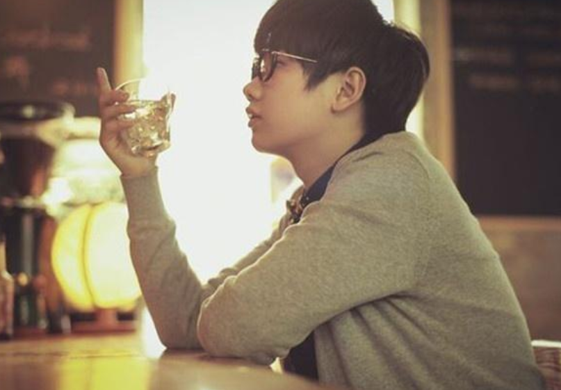 曾为当红歌团写歌被退回,自己唱竟拿金曲奖,网友 学生时代的回忆啊