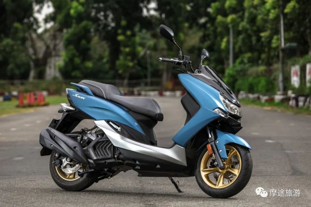 三,雅马哈yamaha smax 155 水冷踏板机车