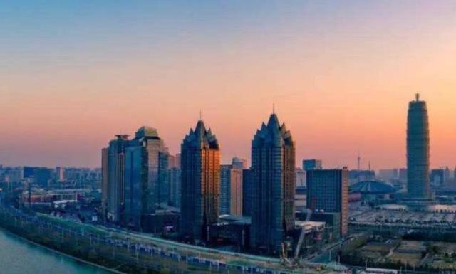 中部地区经济总量破万亿的城市_经济发展图片(2)