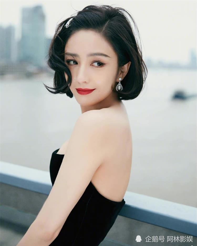 佟丽娅身材有多好?前凸后翘美到犯规,网友:我也想吃羊肉