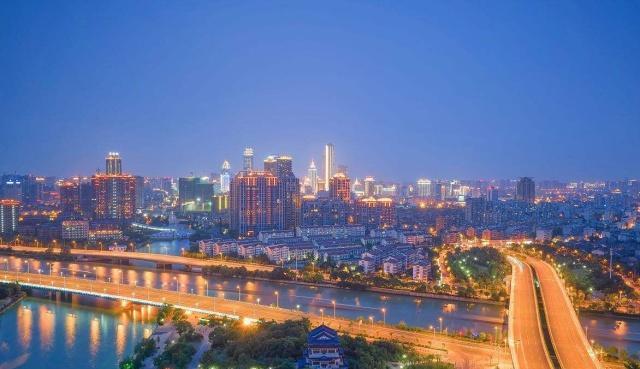 镇江划入南京经济总量超苏州_苏州镇江图片