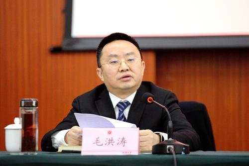 洪涛什么成语_洪涛雕塑(3)