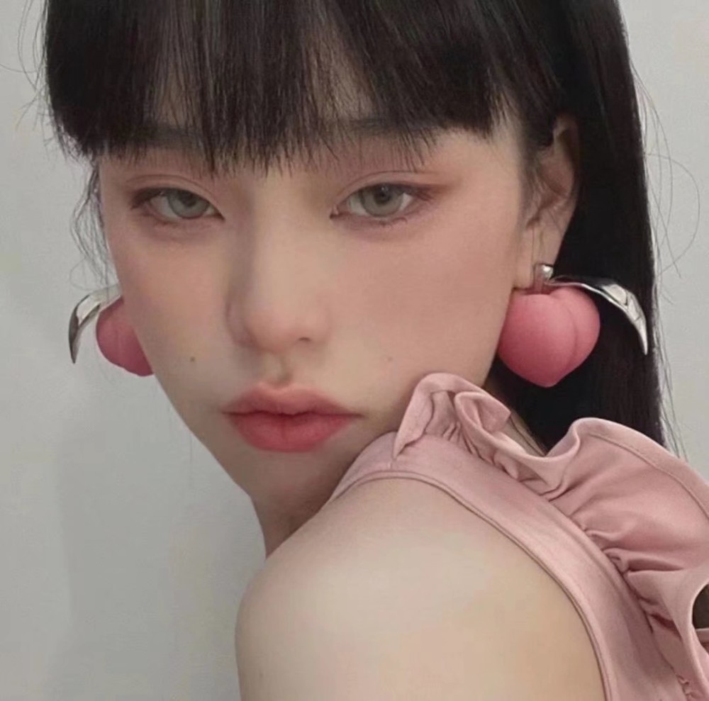 质感小众女生头像更新·想成为你心中独有的欢喜
