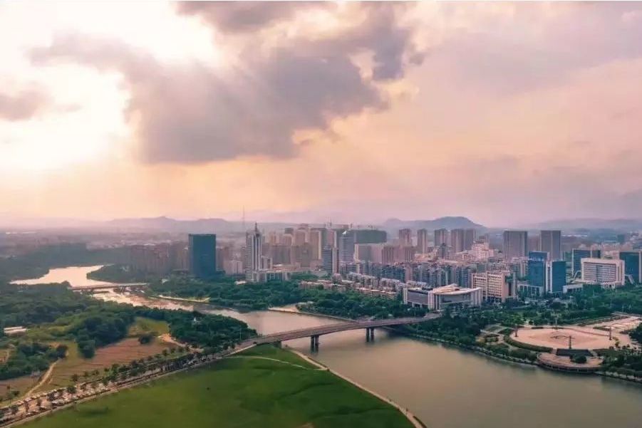 衢州现有人口_衢州水亭门图片
