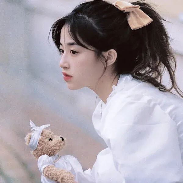 超级好看的女生头像