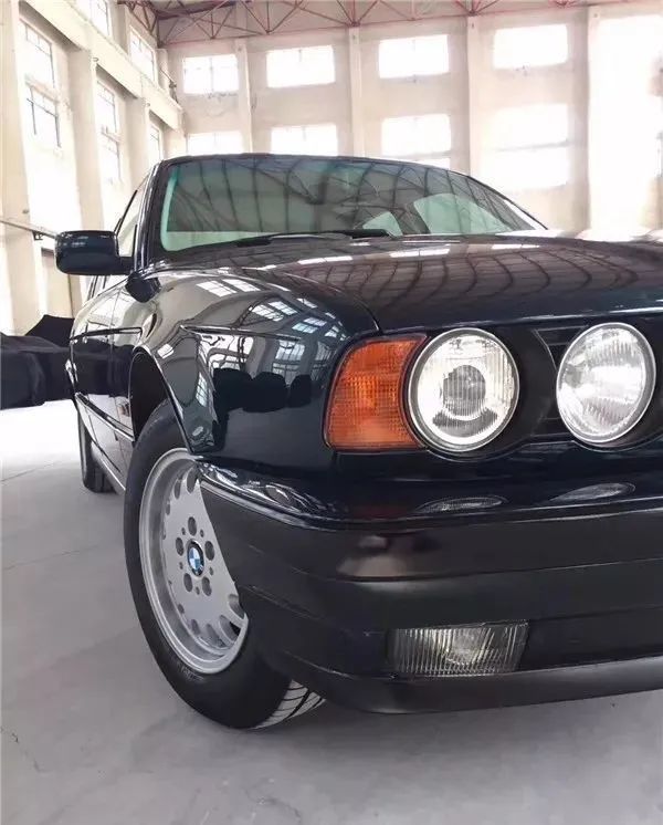 一辆来自1994年的宝马e34