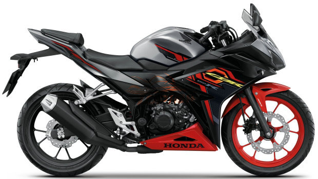 近日,本田在泰国发布了2020款的cbr150r,之前外界猜测在新款摩托车中