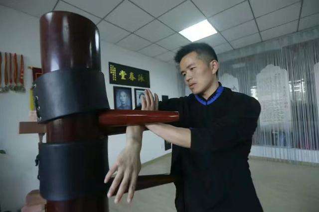 狂徒阿俊爆料:咏春丁浩已改练搏击,余昌华即使练了也不会承认的